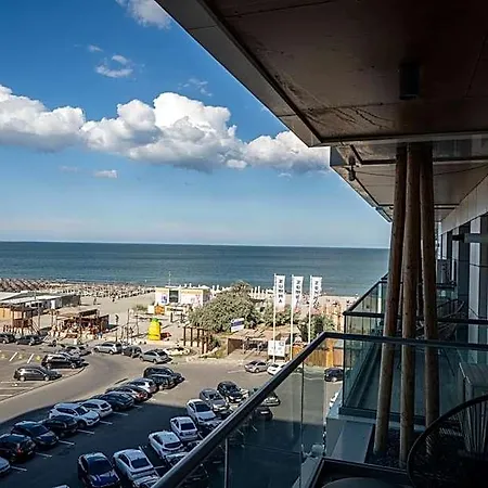 Szálloda L&c By Zora Apartament,pe Plaja
