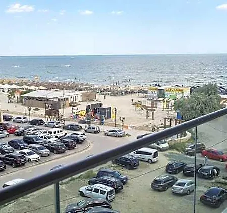 L&c By Zora Apartament,pe Plaja Szálloda