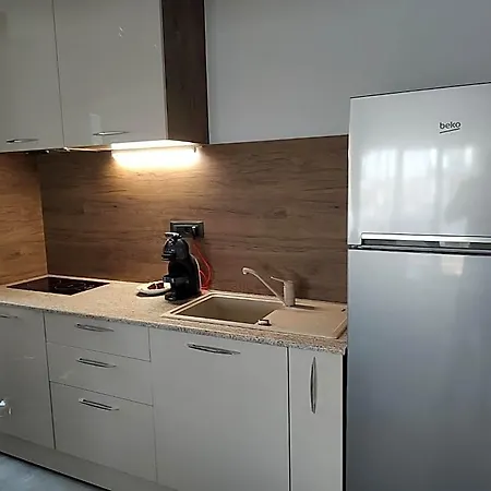 Hotel L&c By Zora Apartament,pe Plaja Constanţa