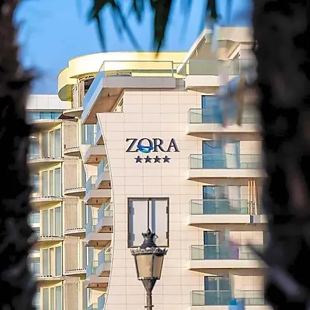 L&c By Zora Apartament,pe Plaja Hotel Constanţa