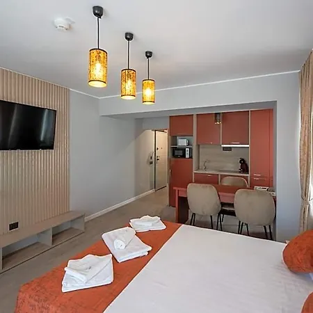 Szálloda L&c By Zora Apartament,pe Plaja 3*