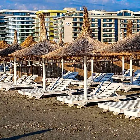 Szálloda L&c By Zora Apartament,pe Plaja 3*