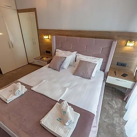 L&c By Zora Apartament,pe Plaja Constanţa
