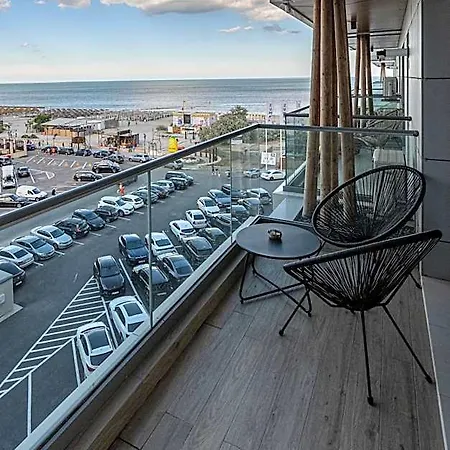 L&c By Zora Apartament,pe Plaja 3*